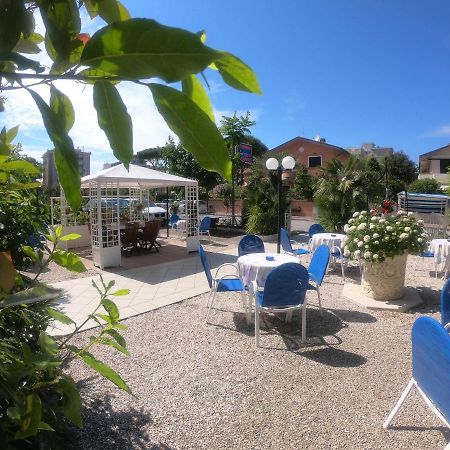 Splendid B&B Milano Marittima Exterior photo