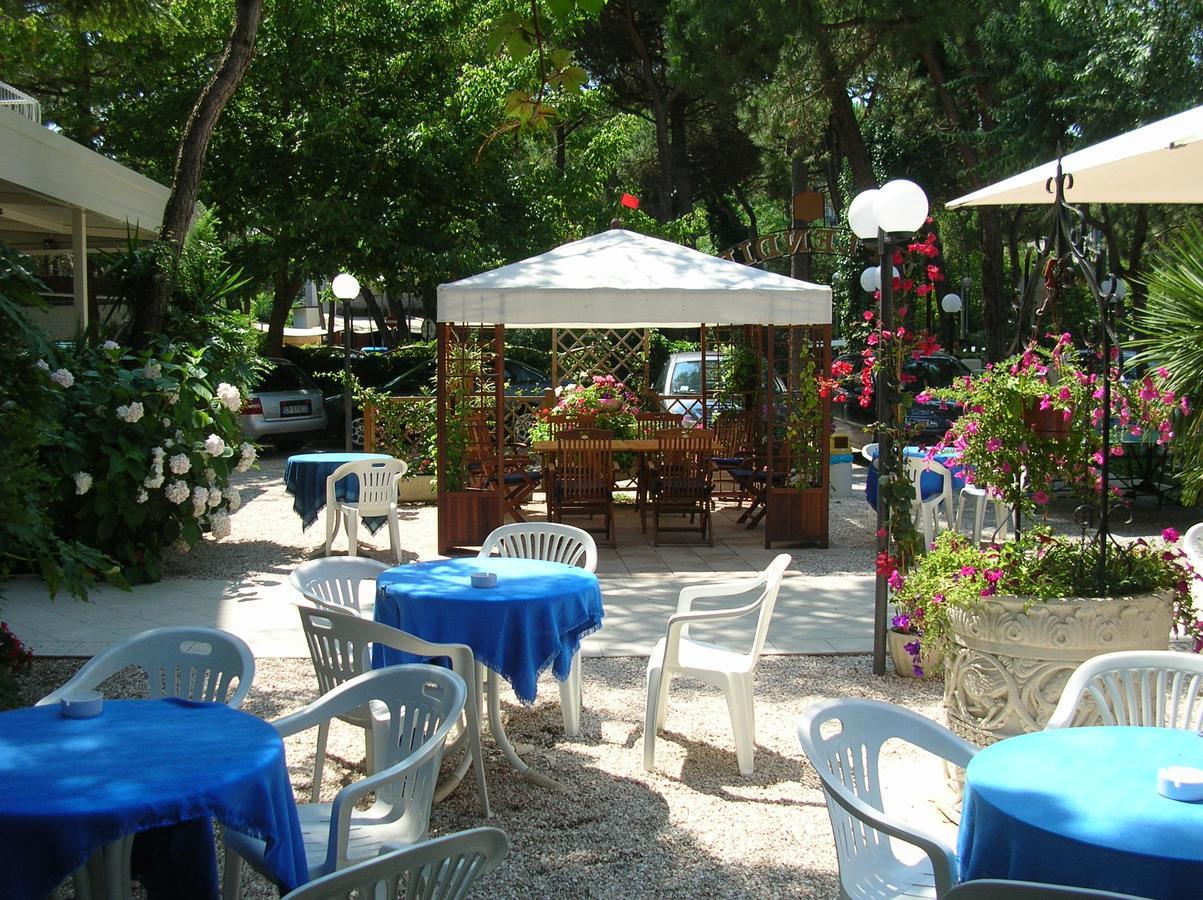 Splendid B&B Milano Marittima Exterior photo
